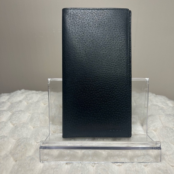 Gucci Textured Black Leather Wallet - Picture 2 of 10